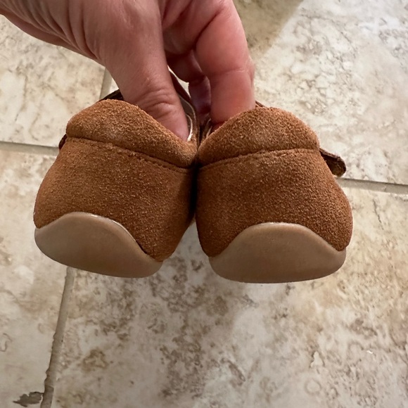 New With Tags Livie & Luca Suede Willow Shoes - Picture 3 of 5